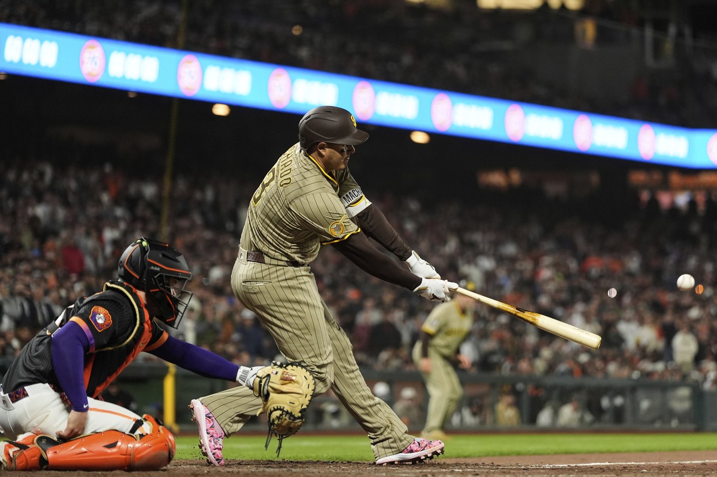 Machado and Padres rally to beat Giants in 10 innings again, 3-2 | iNFOnews.ca Machado and Padres rally to beat Giants in 10 innings again, 3-2 | iNFOnews.ca