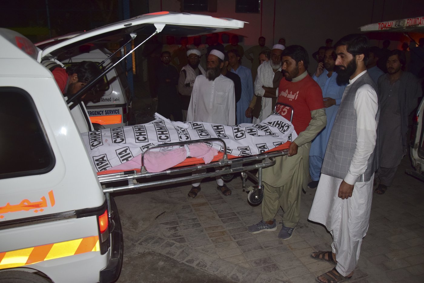 Bus full of wedding guests plunges into a ravine in southwestern Pakistan, killing 7 | iNFOnews.ca Bus full of wedding guests plunges into a ravine in southwestern Pakistan, killing 7 | iNFOnews.ca