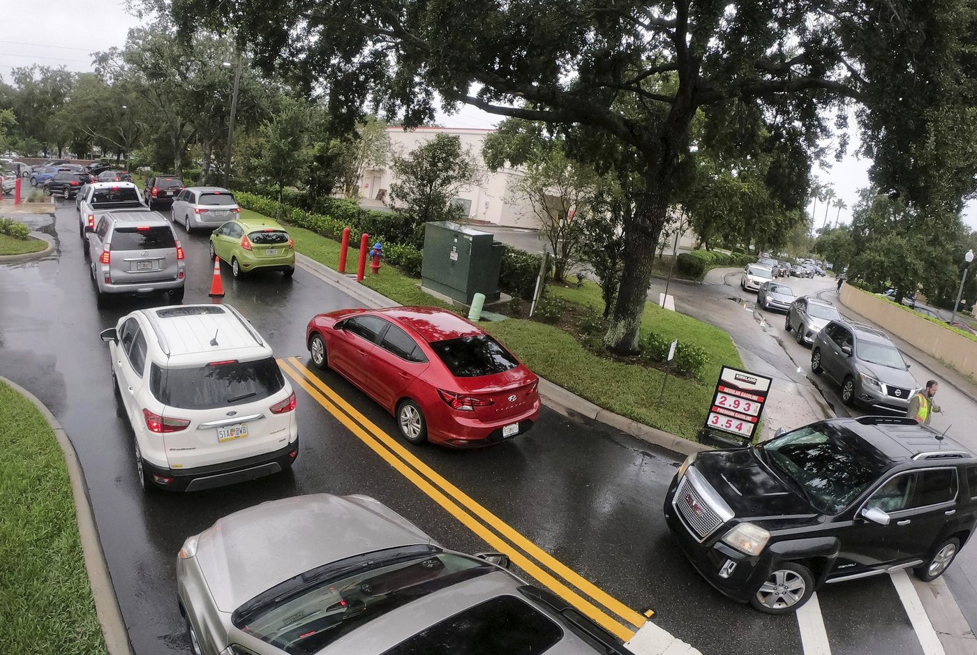 Hurricane Milton is a Category 5. Florida orders evacuations and scrambles to clear Helene's debris | iNFOnews.ca Hurricane Milton is a Category 5. Florida orders evacuations and scrambles to clear Helene's debris | iNFOnews.ca