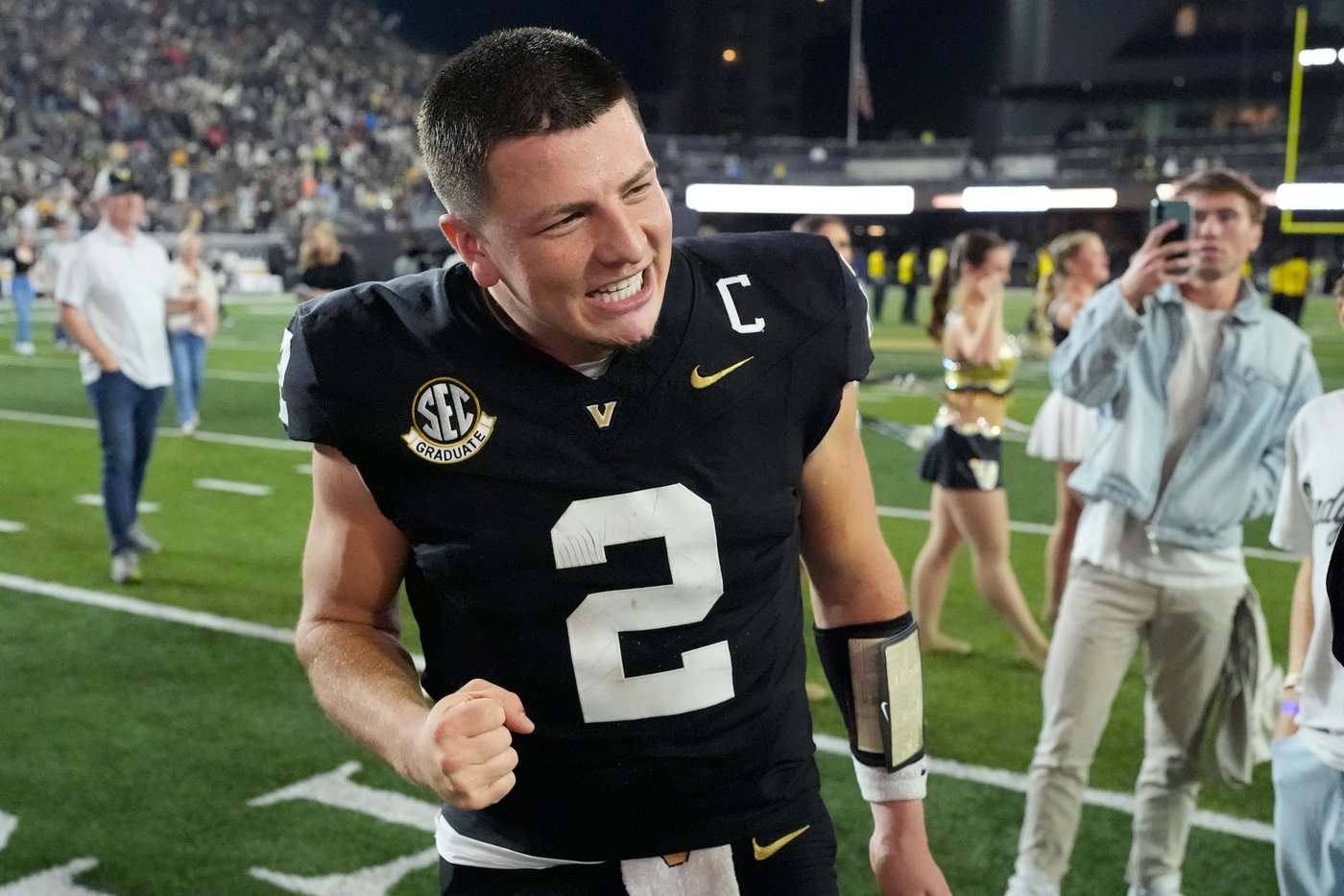 AP Player of the Week: Vandy's Diego Pavia piles up 489 yards of total offense in OT win over Auburn | iNFOnews.ca AP Player of the Week: Vandy's Diego Pavia piles up 489 yards of total offense in OT win over Auburn | iNFOnews.ca