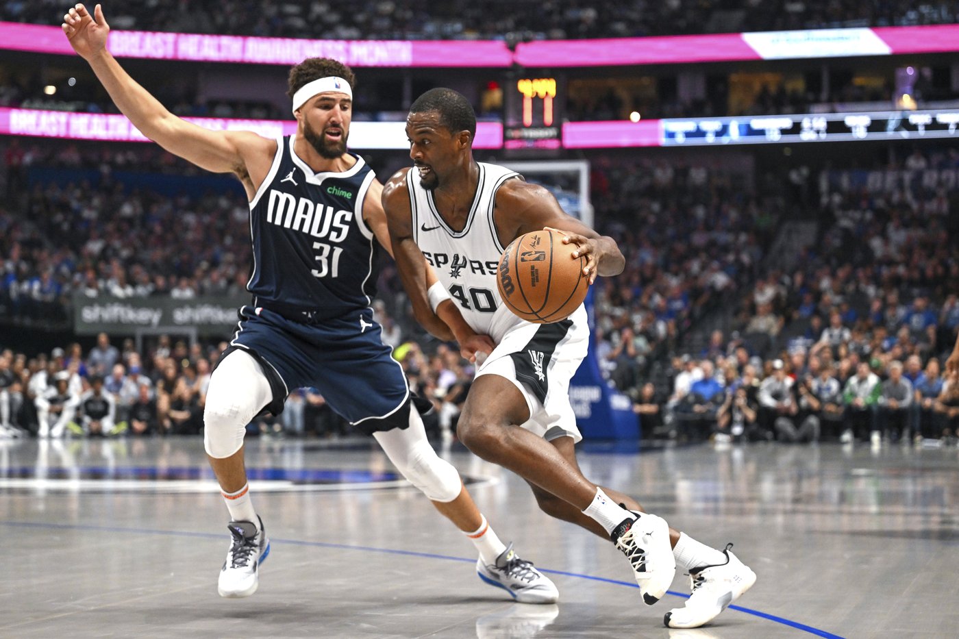 Klay Thompson sets 3s record for Dallas debut in Mavs win after 13 seasons with Warriors | iNFOnews.ca Klay Thompson sets 3s record for Dallas debut in Mavs win after 13 seasons with Warriors | iNFOnews.ca