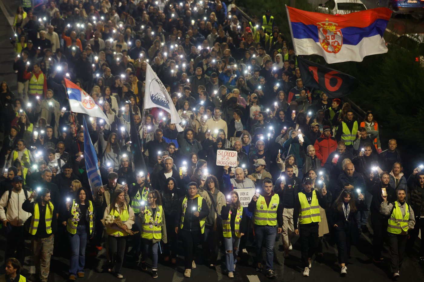 Thousands march in Serbia in persistent resistance to autocratic leader Vucic | iNFOnews.ca