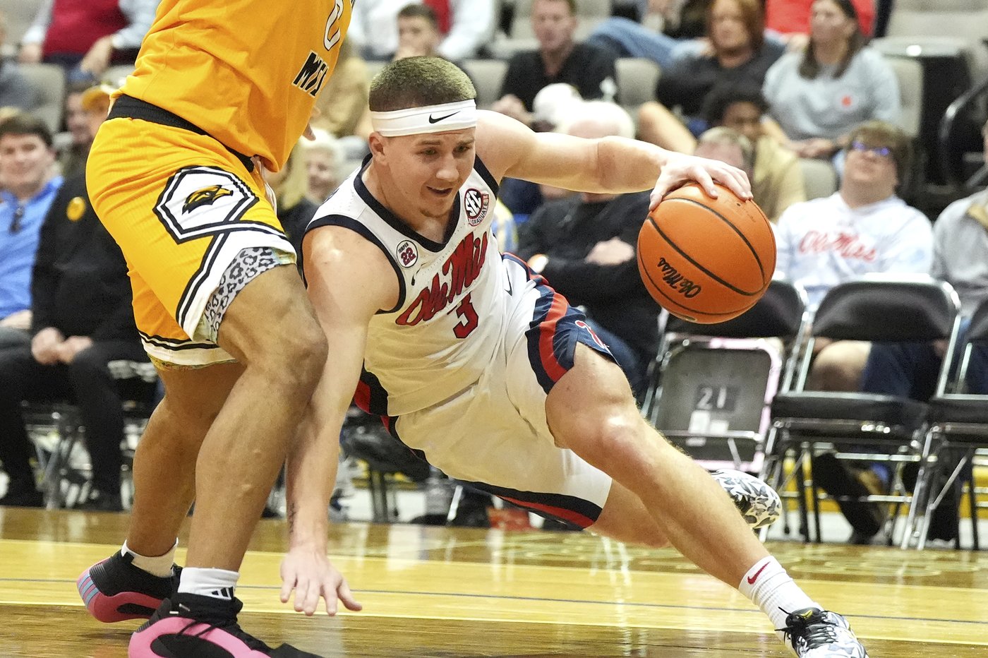 Pedulla hits 6 3-pointers to lead No. 19 Ole Miss to 77-46 win over Southern Miss | iNFOnews.ca