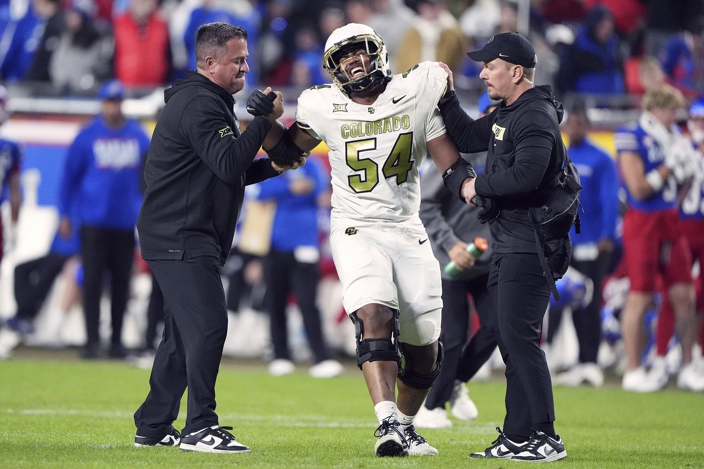 Devin Neal scores 4 times, Kansas beats No. 16 Colorado 37-21 as Buffs' Big 12 title hopes take hit | iNFOnews.ca