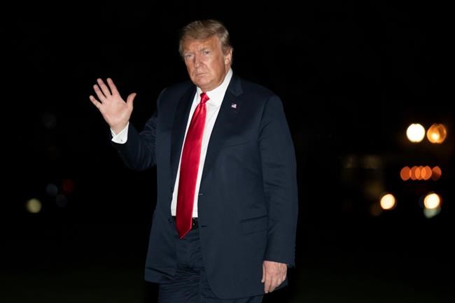 Thousands of Canadians could be affected by Trump's decision to extend visa ban | iNFOnews.ca Thousands of Canadians could be affected by Trump's decision to extend visa ban | iNFOnews.ca