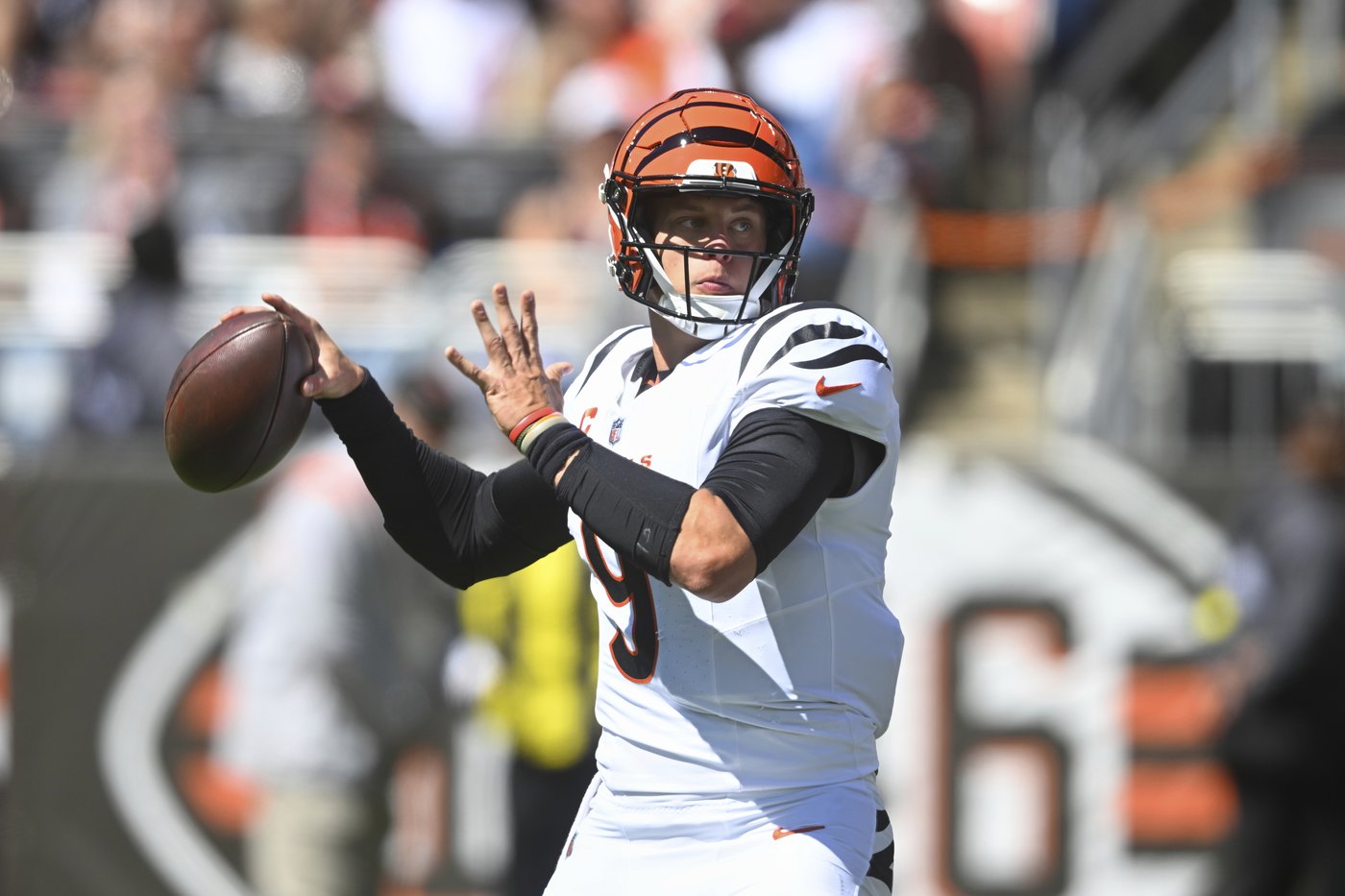Joe Burrow looking to get out of the pocket more when Bengals host Jaguars | iNFOnews.ca