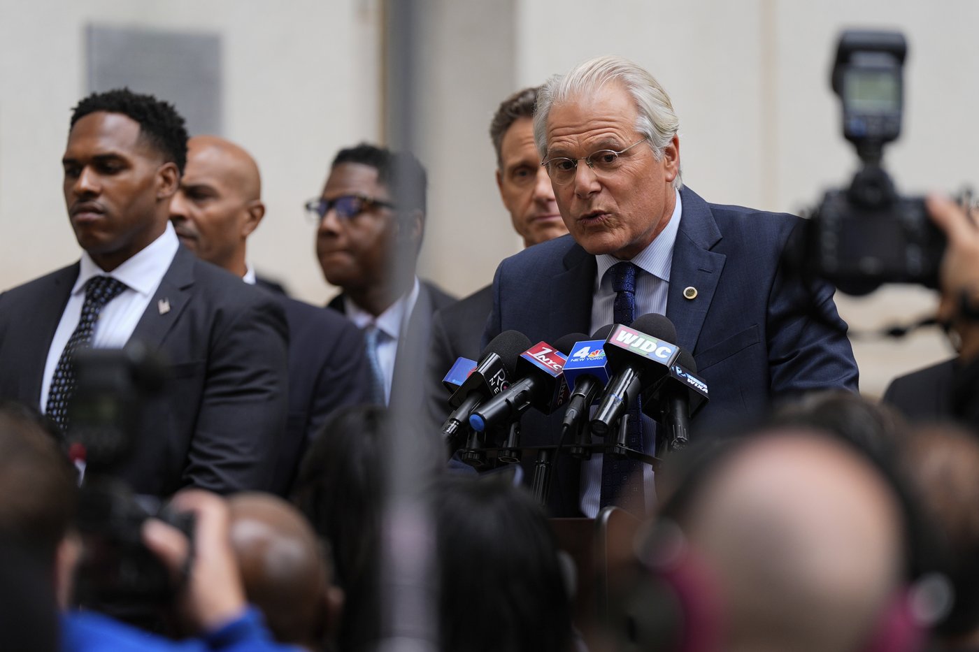 As political scandal grips NYC, a fictional press conference puzzles some New Yorkers | iNFOnews.ca