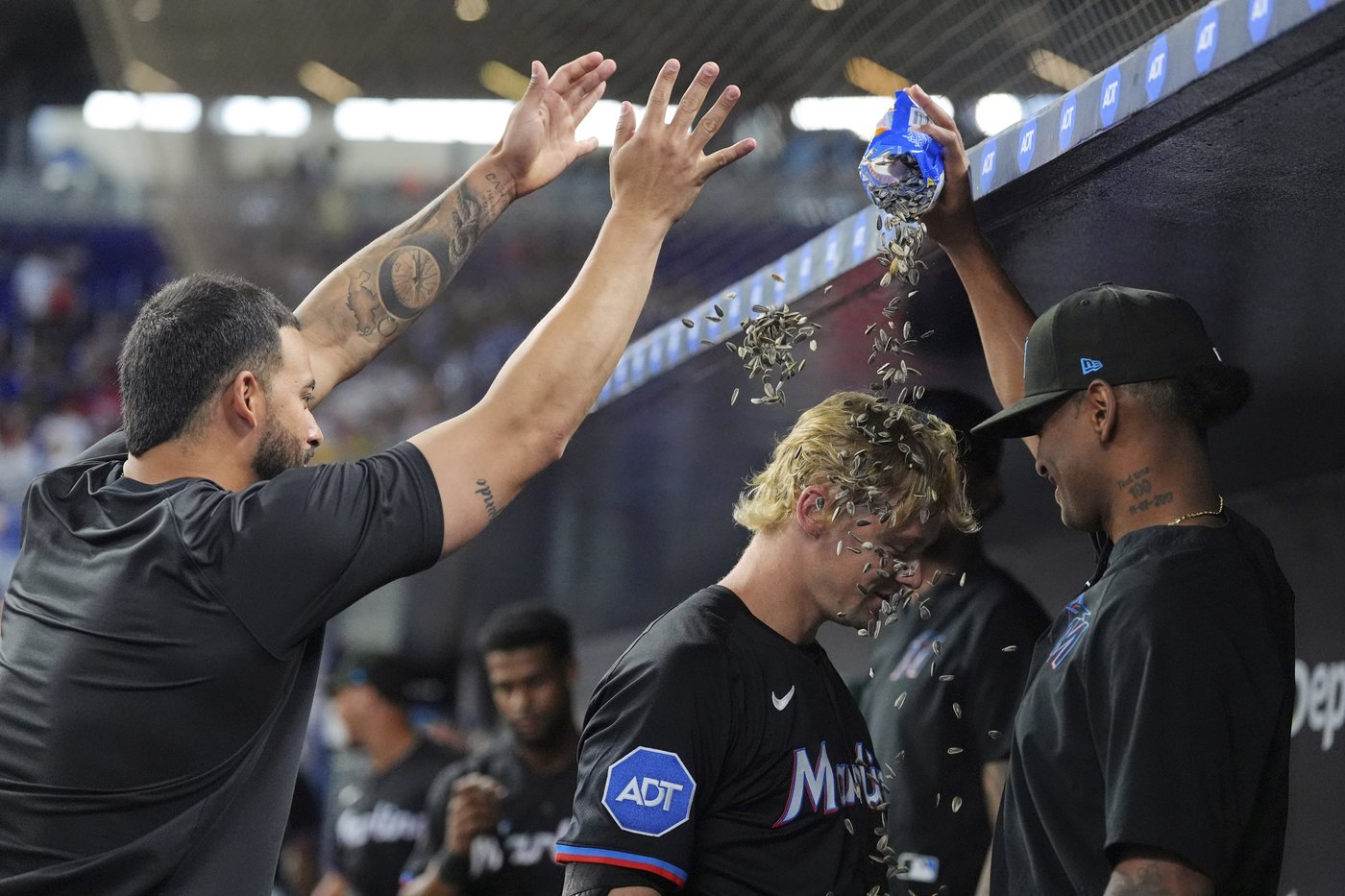 Kyle Stowers hits 2-run walk-off homer in 10th to give the Marlins an 8-7 win over the Royals | iNFOnews.ca Kyle Stowers hits 2-run walk-off homer in 10th to give the Marlins an 8-7 win over the Royals | iNFOnews.ca