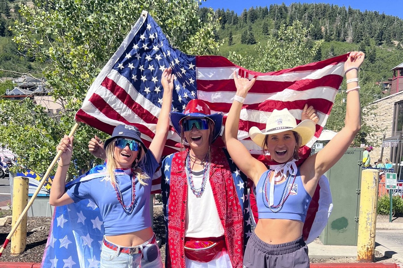 Macuga sisters Sam, Lauren and Alli all in different ski events, aim for family reunion at Olympics | iNFOnews.ca Macuga sisters Sam, Lauren and Alli all in different ski events, aim for family reunion at Olympics | iNFOnews.ca
