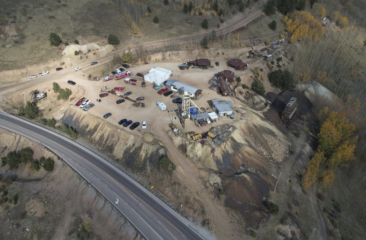 An elevator mishap at a Colorado tourist mine killed 1 and trapped 12. The cause is still unknown | iNFOnews.ca An elevator mishap at a Colorado tourist mine killed 1 and trapped 12. The cause is still unknown | iNFOnews.ca