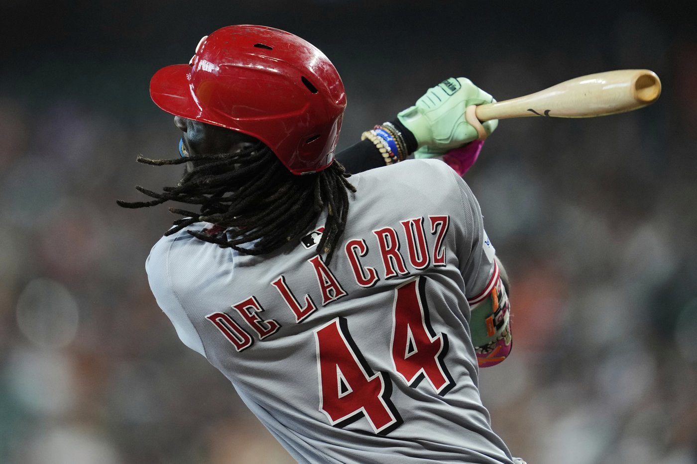 Reds score 10 runs in first inning of 13-9 win over Astros | iNFOnews.ca