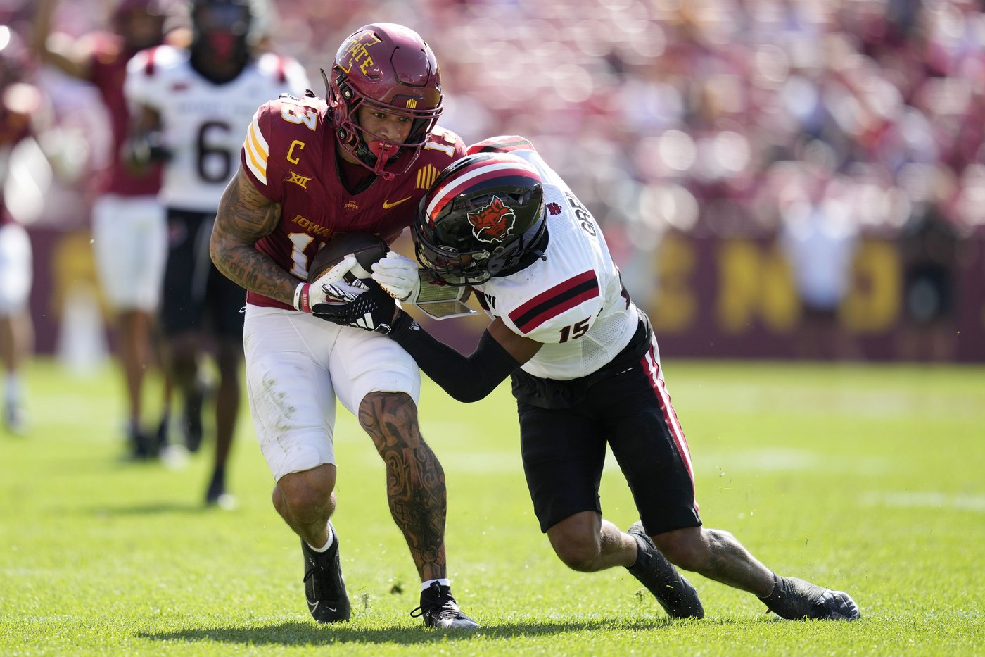 Rocco Becht has hand in 3 TDs, No. 20 Cyclones run off to a 52-7 win over Arkansas St. | iNFOnews.ca