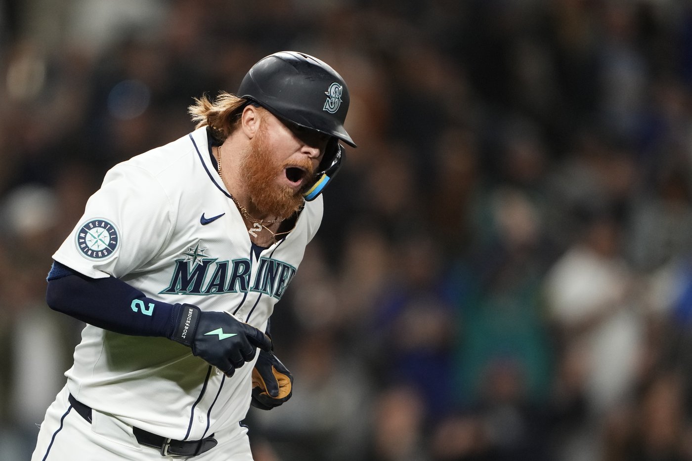Rizzo drives in 2 runs as Yankees earn playoff berth with 2-1 win over Mariners in 10 innings | iNFOnews.ca Rizzo drives in 2 runs as Yankees earn playoff berth with 2-1 win over Mariners in 10 innings | iNFOnews.ca
