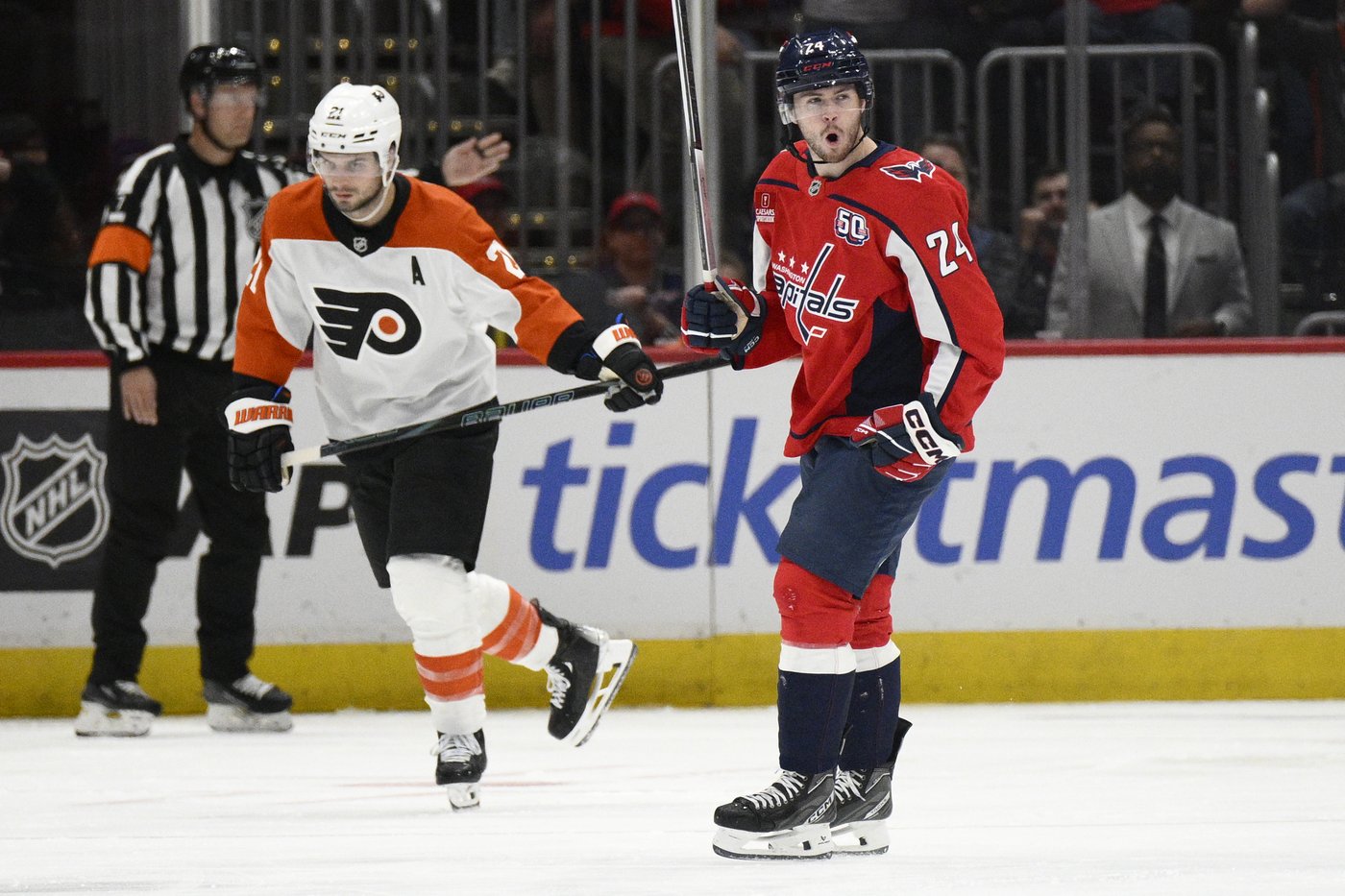 Capitals hand the Flyers a 6th consecutive loss, extend their win streak to 5 | iNFOnews.ca Capitals hand the Flyers a 6th consecutive loss, extend their win streak to 5 | iNFOnews.ca