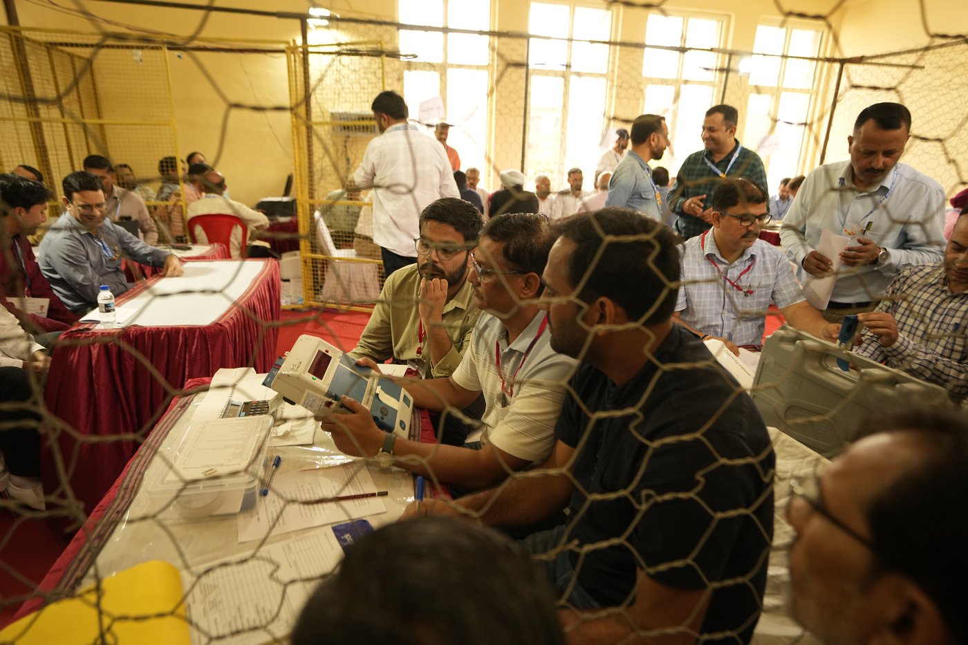 Votes are being counted in the election for a truncated government in Indian-controlled Kashmir | iNFOnews.ca Votes are being counted in the election for a truncated government in Indian-controlled Kashmir | iNFOnews.ca