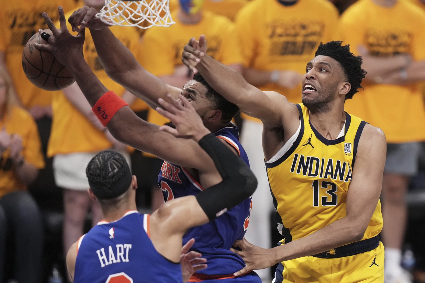 Haliburton, Pacers look to make corrections after 2nd half collapse allows Knicks to get within 2-1 | iNFOnews.ca Haliburton, Pacers look to make corrections after 2nd half collapse allows Knicks to get within 2-1 | iNFOnews.ca