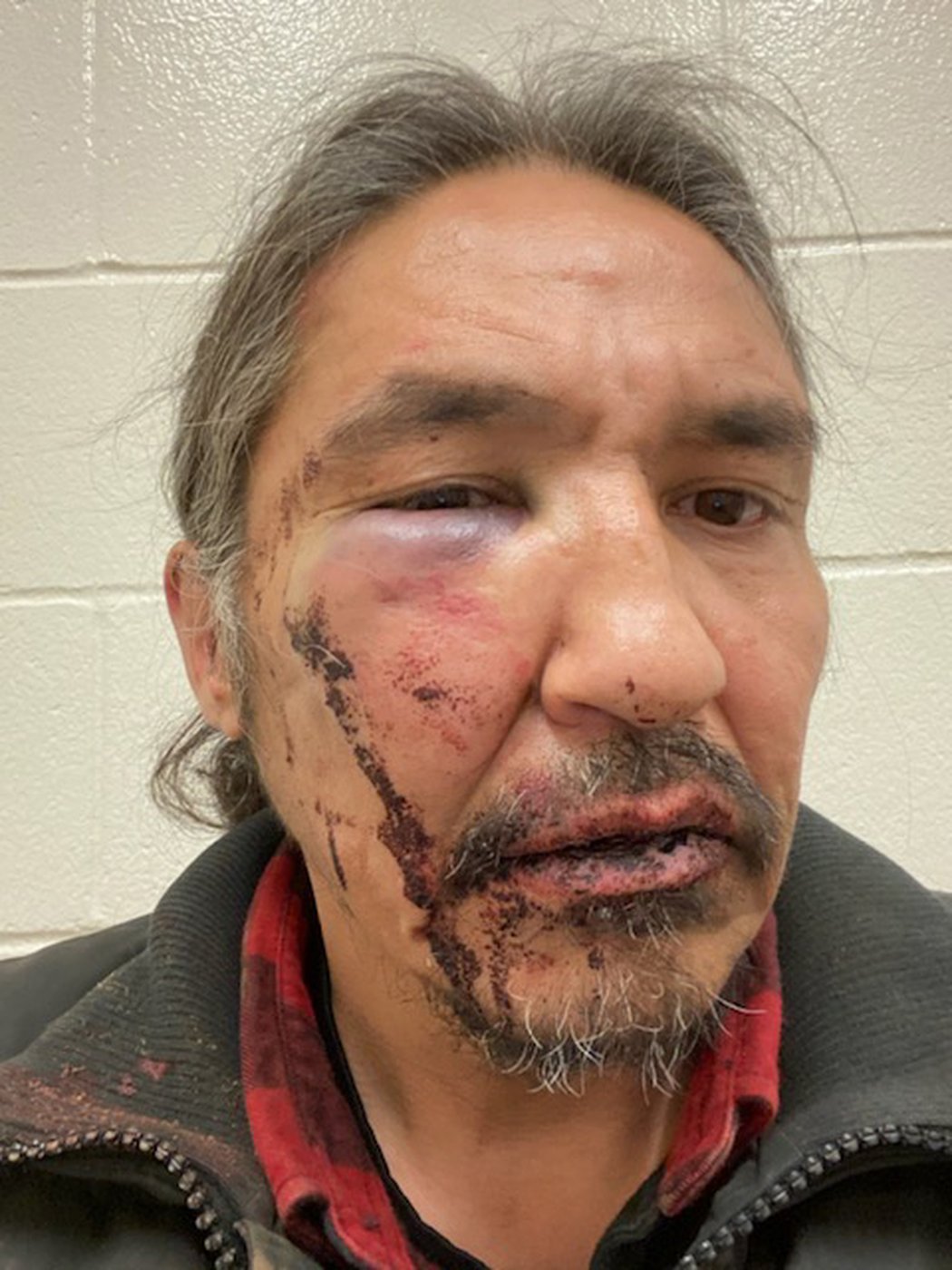 'Race did not play a part': Watchdog clears officers in arrest of Alberta chief | iNFOnews.ca 'Race did not play a part': Watchdog clears officers in arrest of Alberta chief | iNFOnews.ca