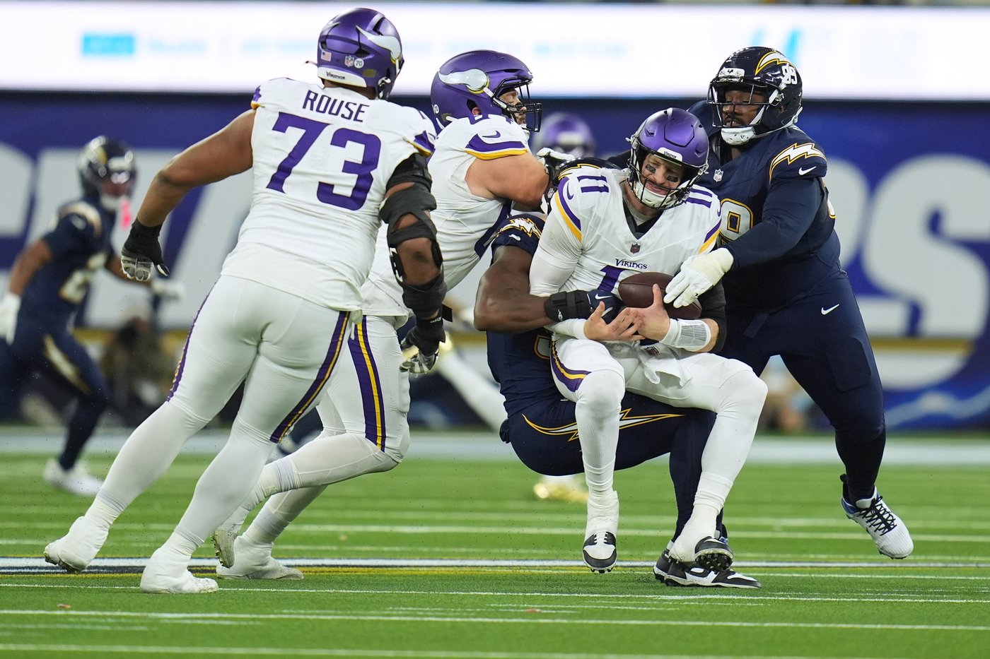Vikings see their strategy for the season skid sideways in light of troubling blowout loss | iNFOnews.ca