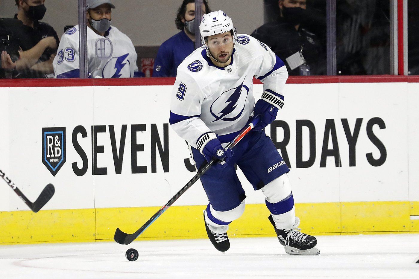 Back-to-back Lightning Stanley Cup champion Tyler Johnson announces his retirement from the NHL | iNFOnews.ca