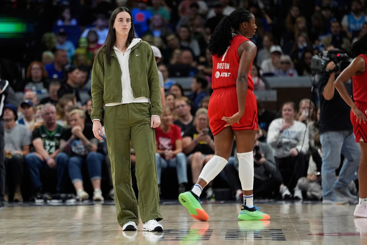 Caitlin Clark ramping up her work, inching closer to return from groin injury | iNFOnews.ca