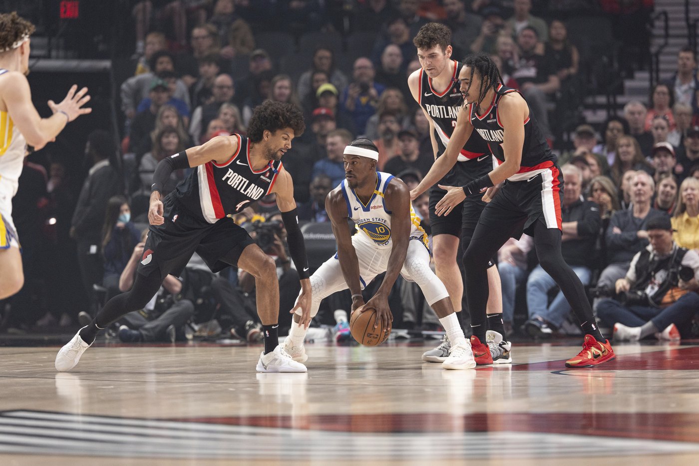 Butler scores 24 points to lead Warriors in 103-86 rout of Trail Blazers | iNFOnews.ca Butler scores 24 points to lead Warriors in 103-86 rout of Trail Blazers | iNFOnews.ca