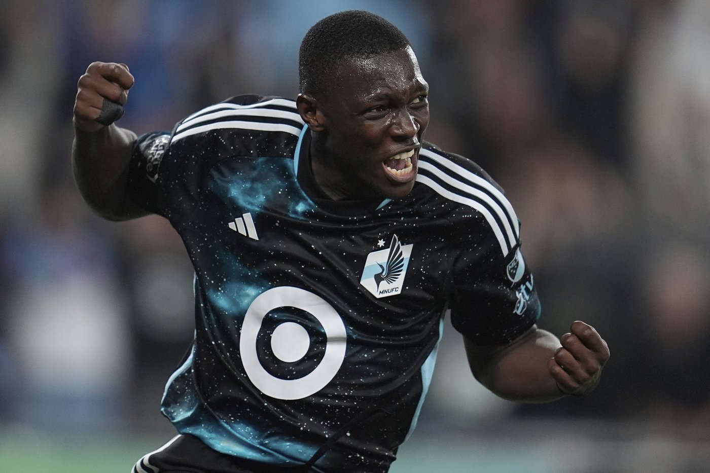 Bongokuhle Hlongwane scores 2 goals in 3 minutes with family in attendance and Minnesota tops Dynamo | iNFOnews.ca Bongokuhle Hlongwane scores 2 goals in 3 minutes with family in attendance and Minnesota tops Dynamo | iNFOnews.ca
