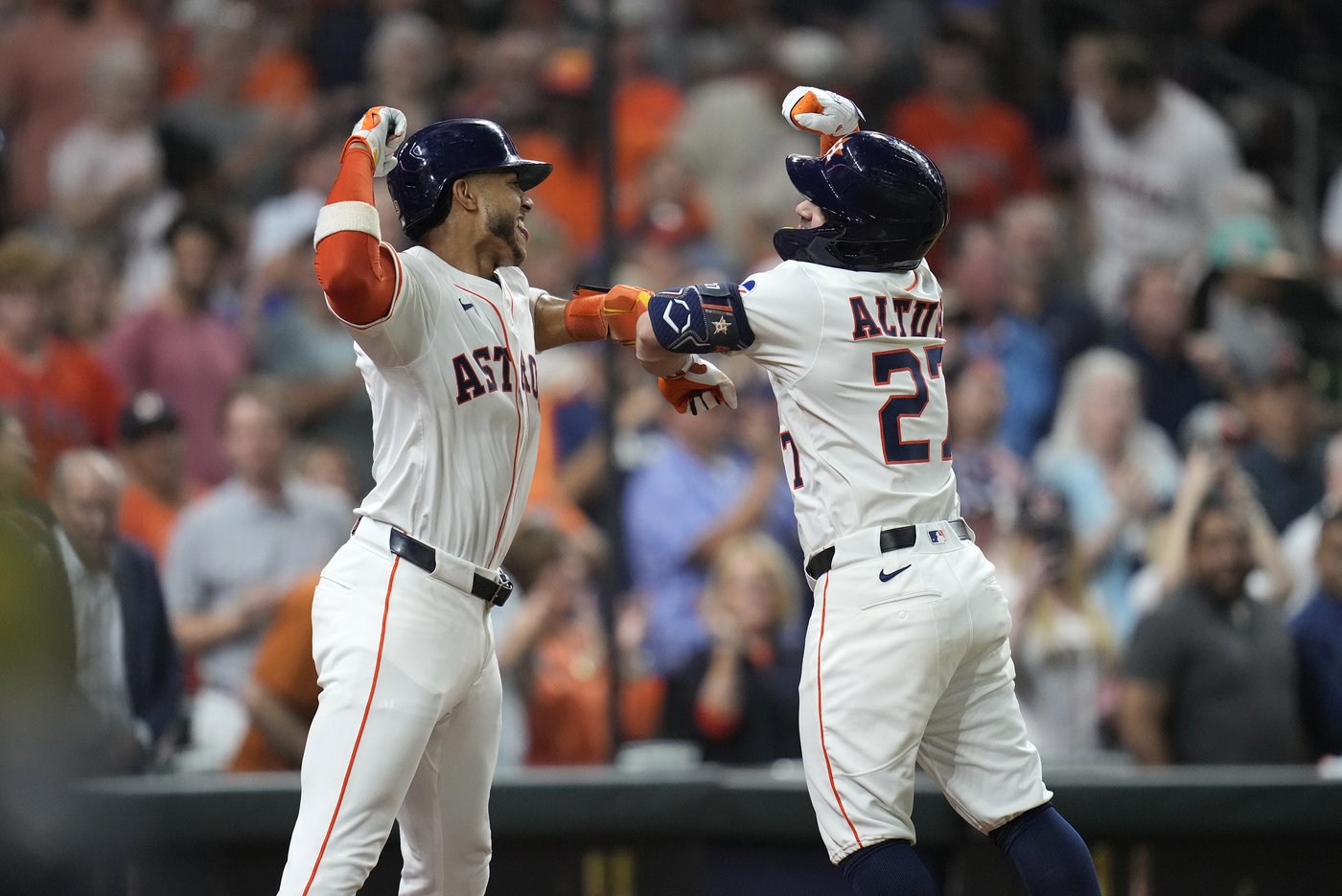 Altuve has 4 hits, 2 home runs, Astros win 11-1 and send A's to 12th loss in 13 games. | iNFOnews.ca