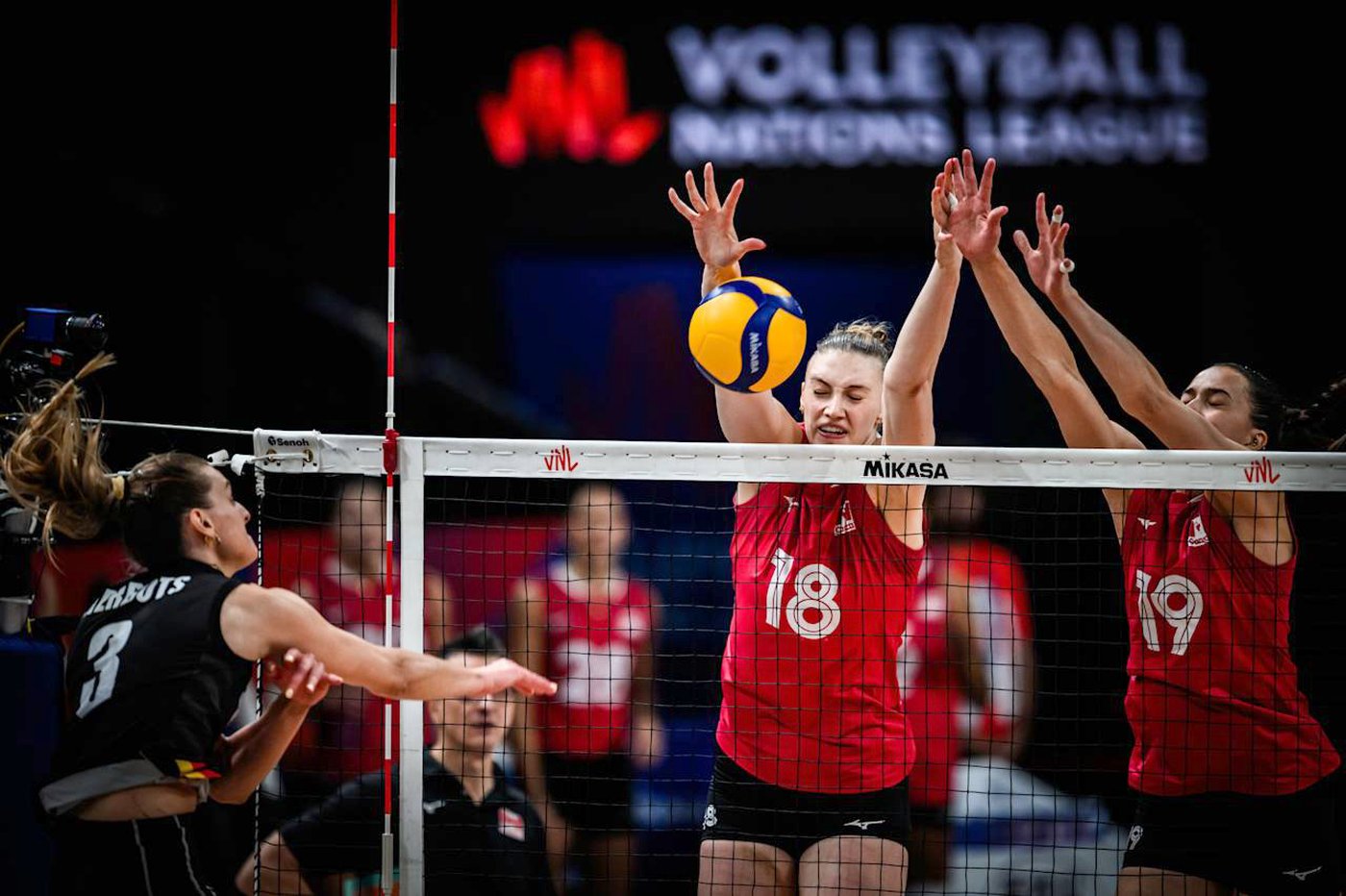 Canadian women fall 3-2 to Belgium in Volleyball Nations League | iNFOnews.ca Canadian women fall 3-2 to Belgium in Volleyball Nations League | iNFOnews.ca