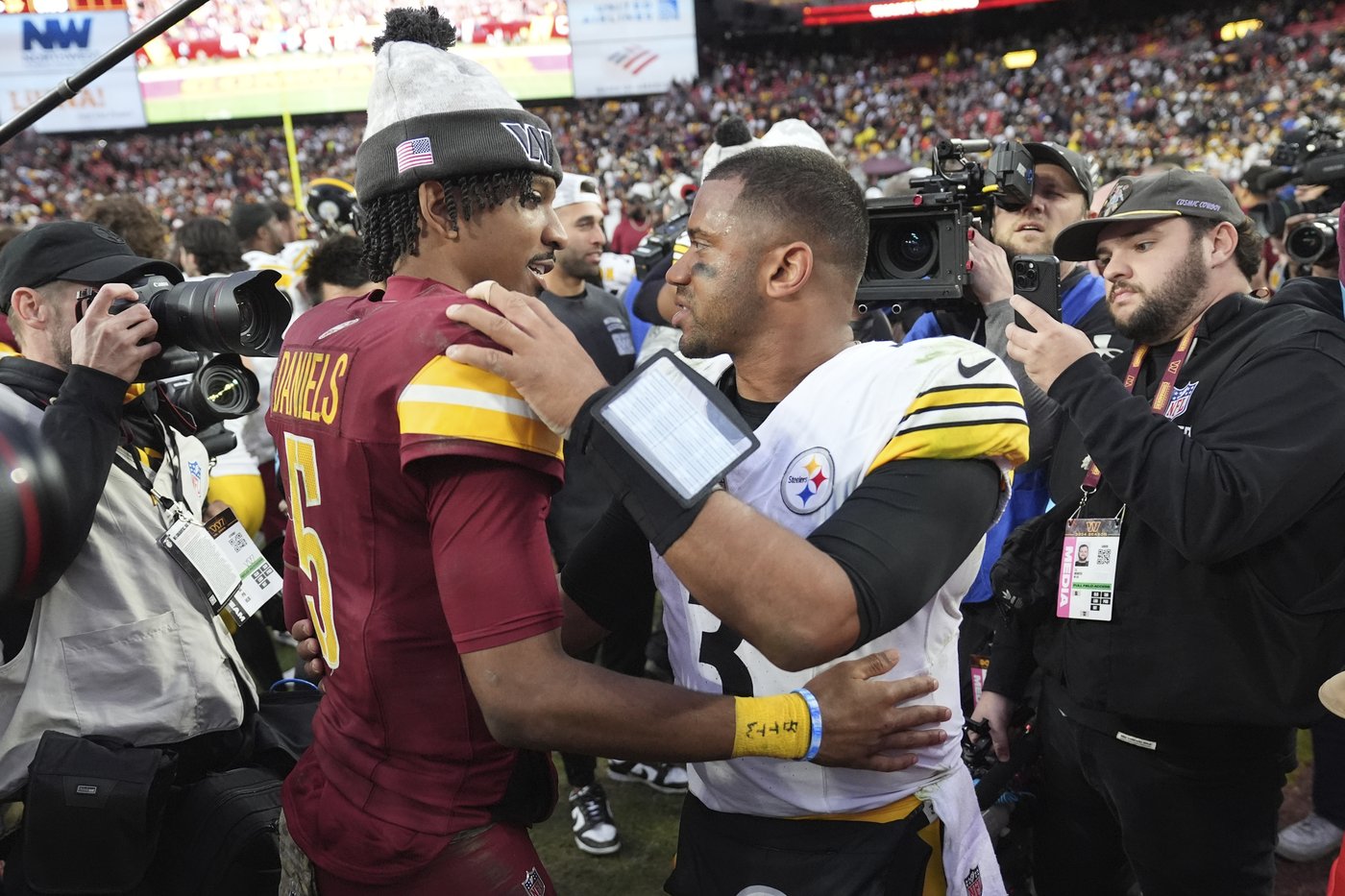 Commanders get a locker room speech from Sam Cosmi after their loss to the Steelers | iNFOnews.ca