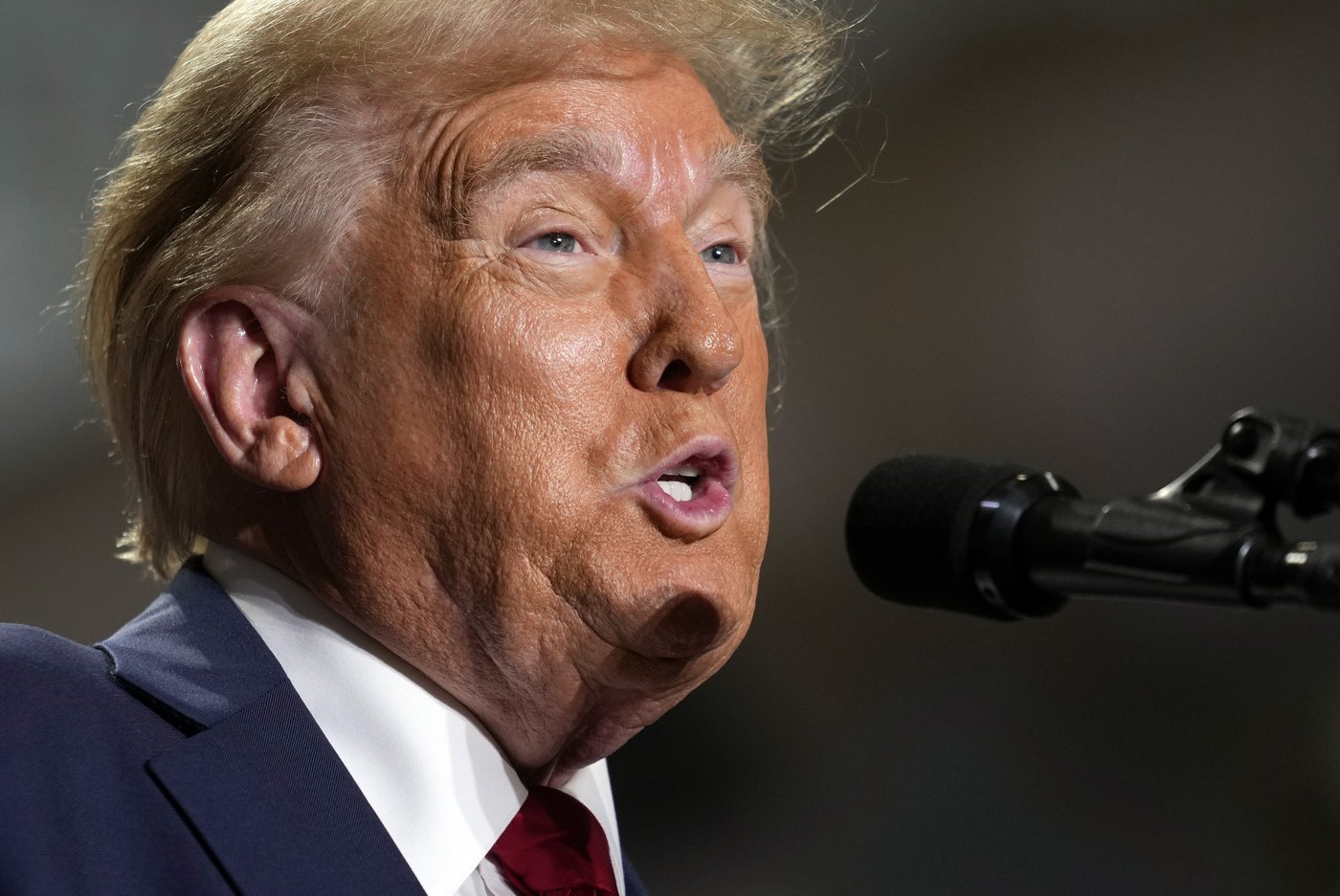 Trump escalates attacks on Harris' mental fitness and suggests she should be prosecuted | iNFOnews.ca