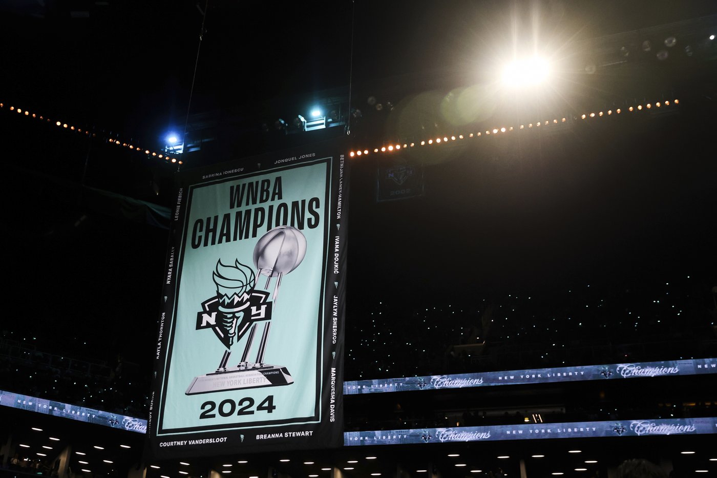 New York Liberty celebrate last season's WNBA title with banner and ring ceremony before opener | iNFOnews.ca