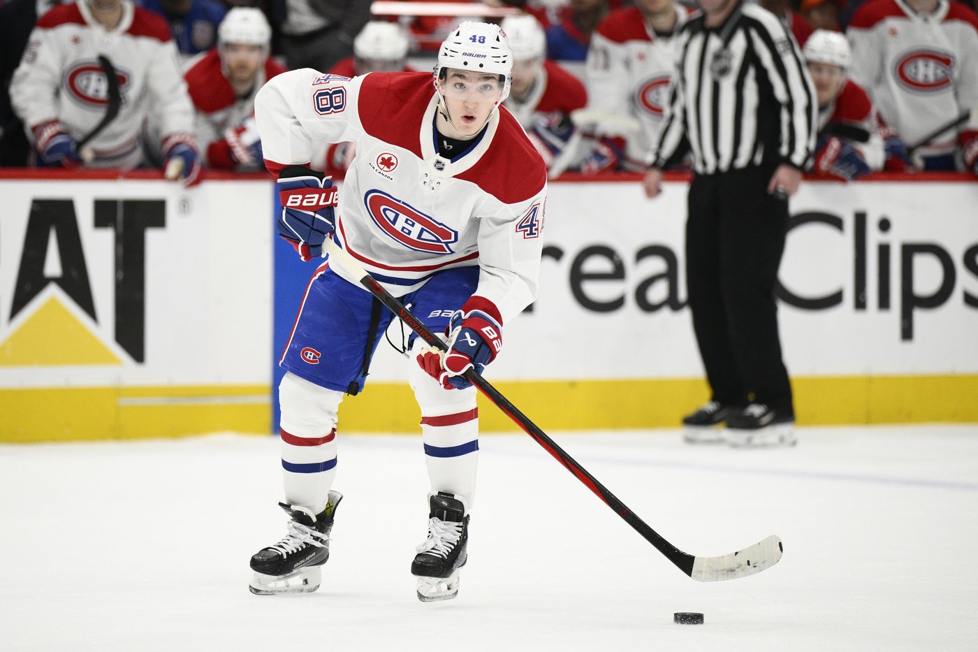 Montreal Canadiens defenceman Lane Hutson named NHL rookie of the year | iNFOnews.ca