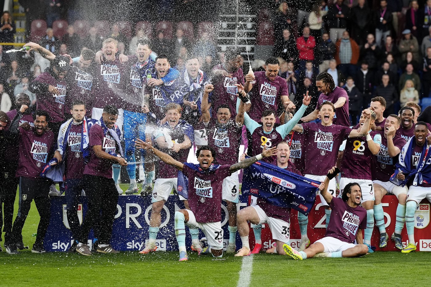 Forest beats Spurs to move into third and Leeds and Burnley win promotion from the Championship | iNFOnews.ca
