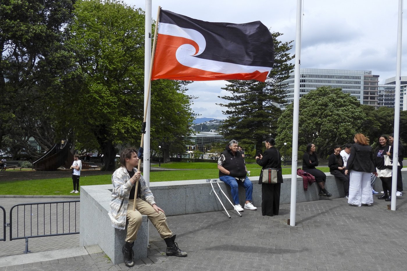 Lawmakers stage Māori protest in New Zealand's parliament during fraught race relations debate | iNFOnews.ca