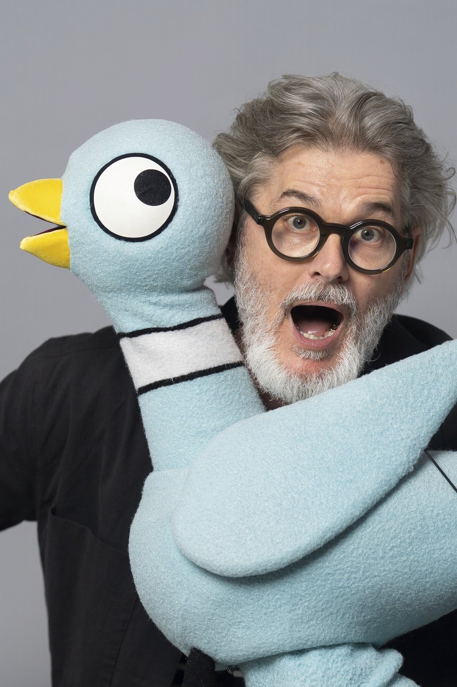 Kids author Mo Willems and The Pigeon stare down the future in a new book | iNFOnews.ca