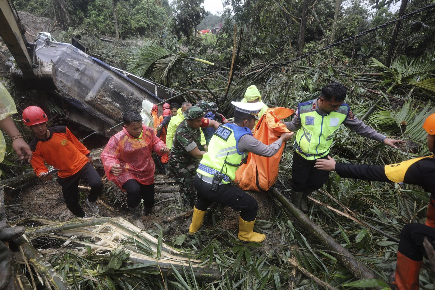 Landslide triggered by rain in Indonesia's Sumatra island kills at least 7 people | iNFOnews.ca Landslide triggered by rain in Indonesia's Sumatra island kills at least 7 people | iNFOnews.ca