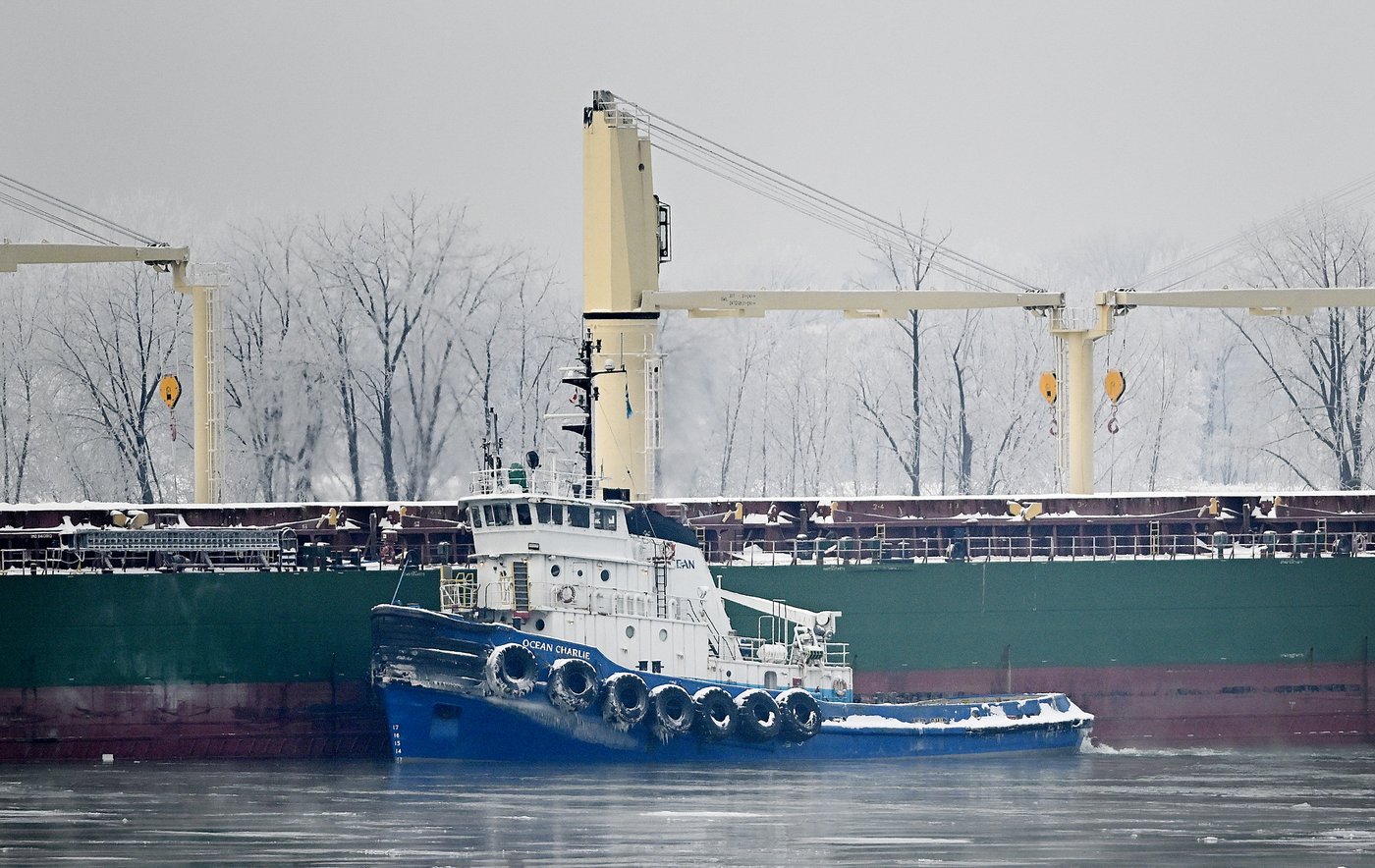 Second attempt to free ship stuck in St. Lawrence River could take place Wednesday | iNFOnews.ca Second attempt to free ship stuck in St. Lawrence River could take place Wednesday | iNFOnews.ca