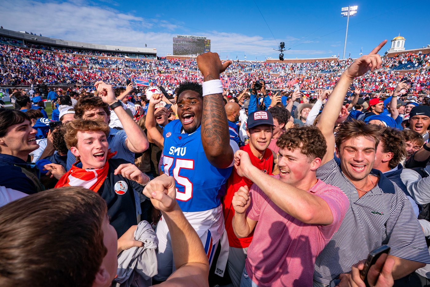SMU knocks off No. 10 Miami 26-20 in overtime, damaging playoff hopes for Hurricanes | iNFOnews.ca