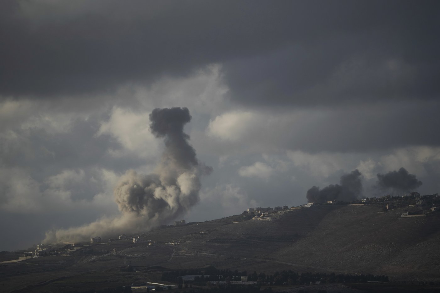 Iran fires at least 180 missiles into Israel as regionwide conflict grows | iNFOnews.ca Iran fires at least 180 missiles into Israel as regionwide conflict grows | iNFOnews.ca