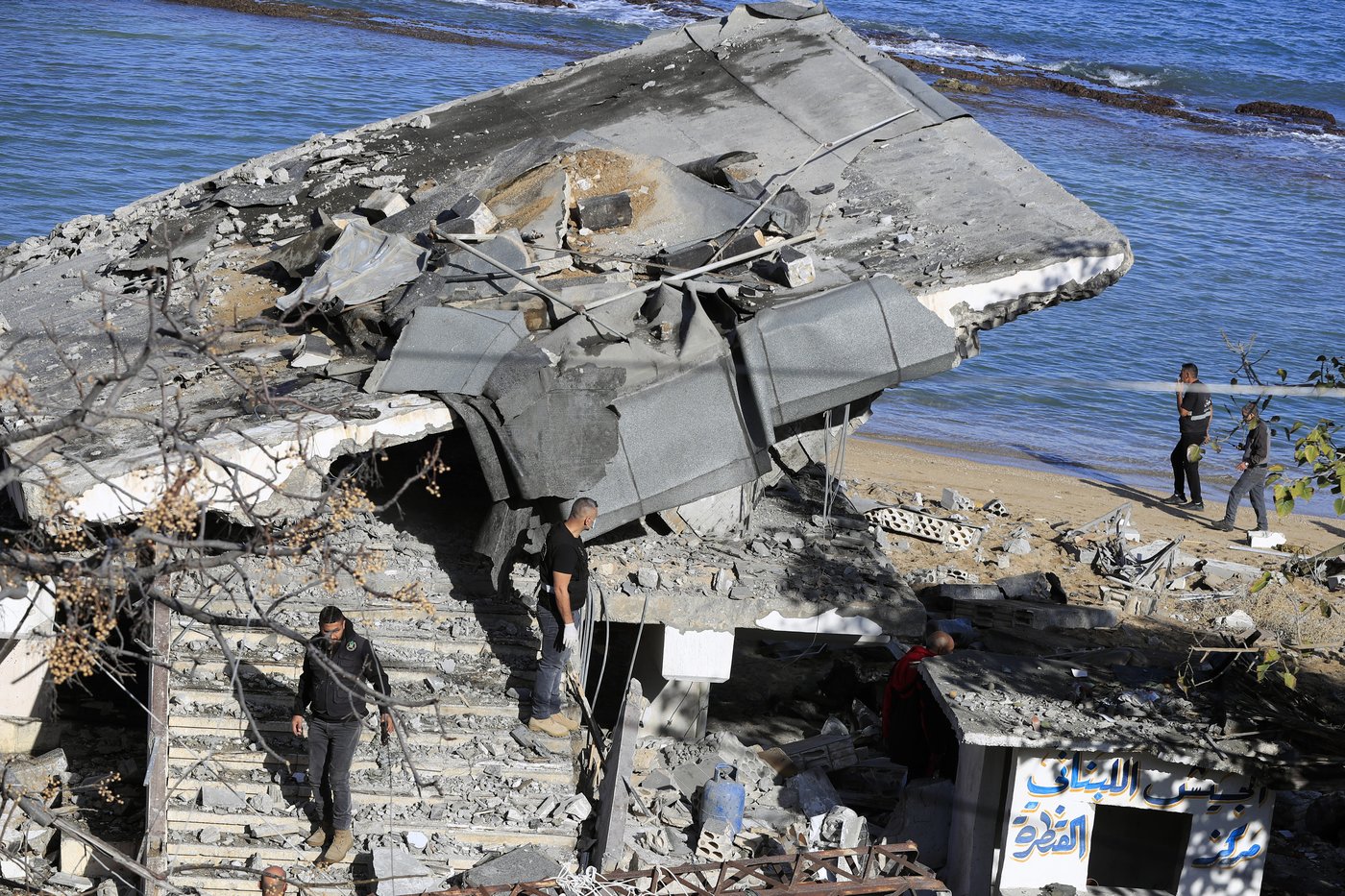 Middle East latest: US vetoes a Gaza cease-fire resolution | iNFOnews.ca