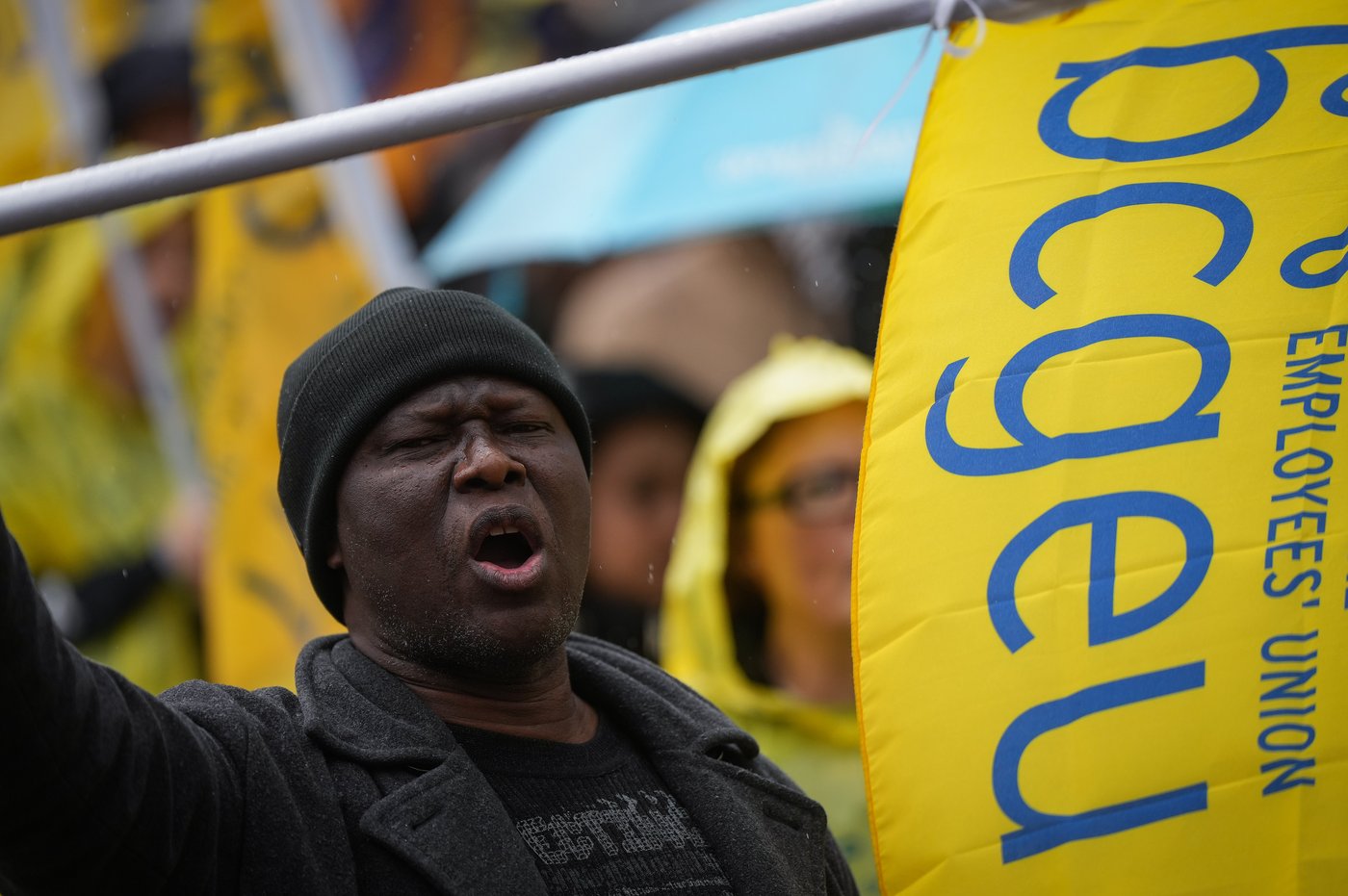 Contract talks break down between B.C. and community health workers: union | iNFOnews.ca