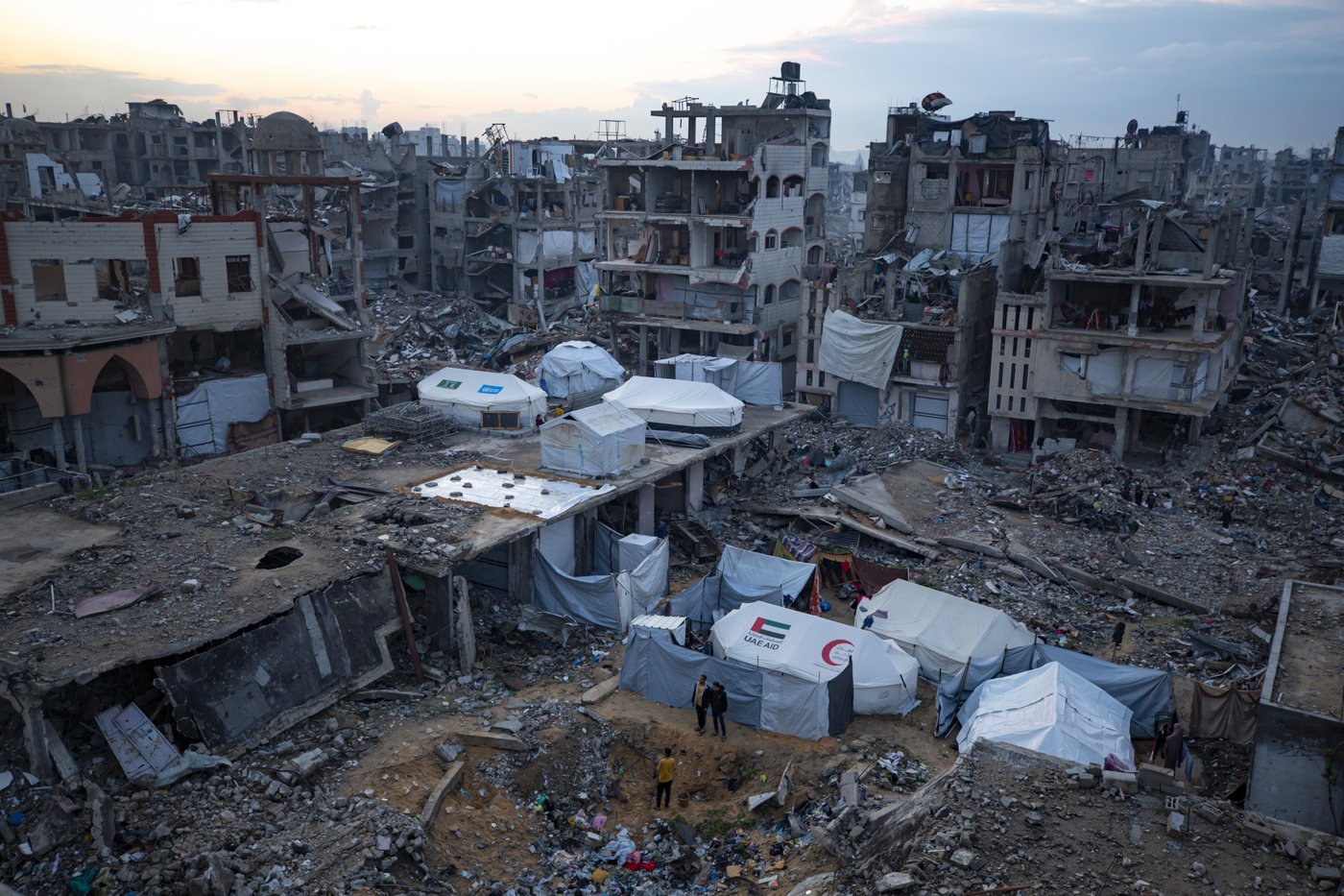 Too few tents entering Gaza threatens the truce. Here’s what’s happening | iNFOnews.ca
