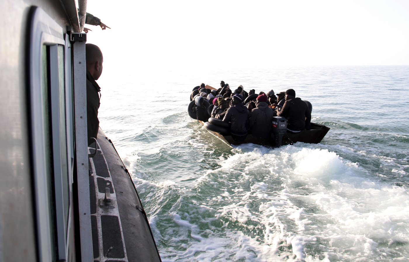 Tunisia dismantles encampments housing migrants stranded en route to Europe | iNFOnews.ca