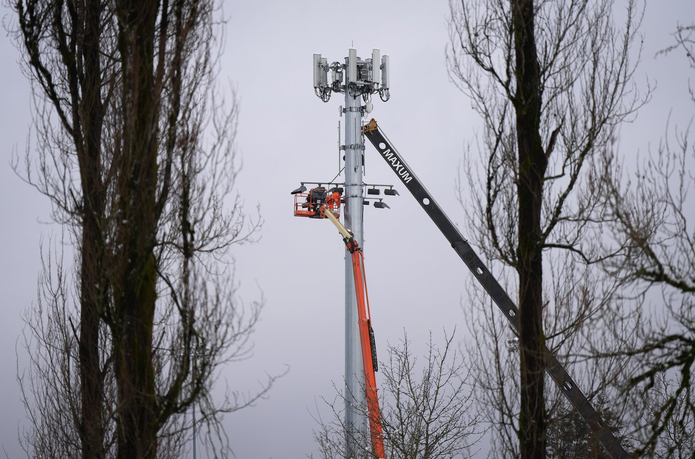 Rogers activates new cellular towers on B.C.'s Highway of Tears to boost 911 access | iNFOnews.ca Rogers activates new cellular towers on B.C.'s Highway of Tears to boost 911 access | iNFOnews.ca