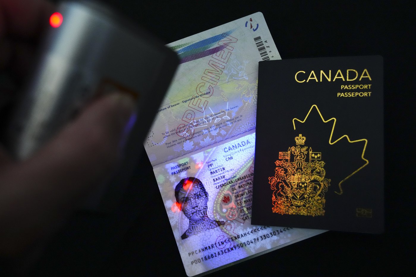 Canadian passport now outpaces U.S. in ranking of visa-free access | iNFOnews.ca