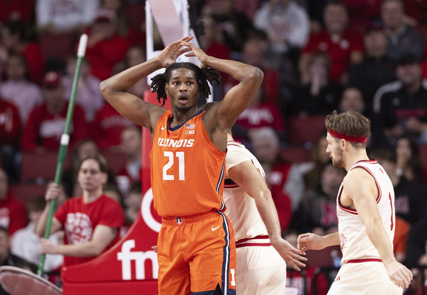 No. 18 Illinois trying to regain its mojo with big man Tomislav Ivisic out indefinitely | iNFOnews.ca No. 18 Illinois trying to regain its mojo with big man Tomislav Ivisic out indefinitely | iNFOnews.ca