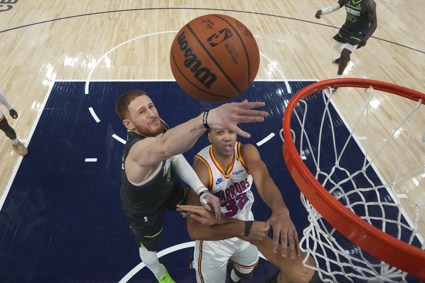 Timberwolves' Donte DiVincenzo out indefinitely with toe injury | iNFOnews.ca
