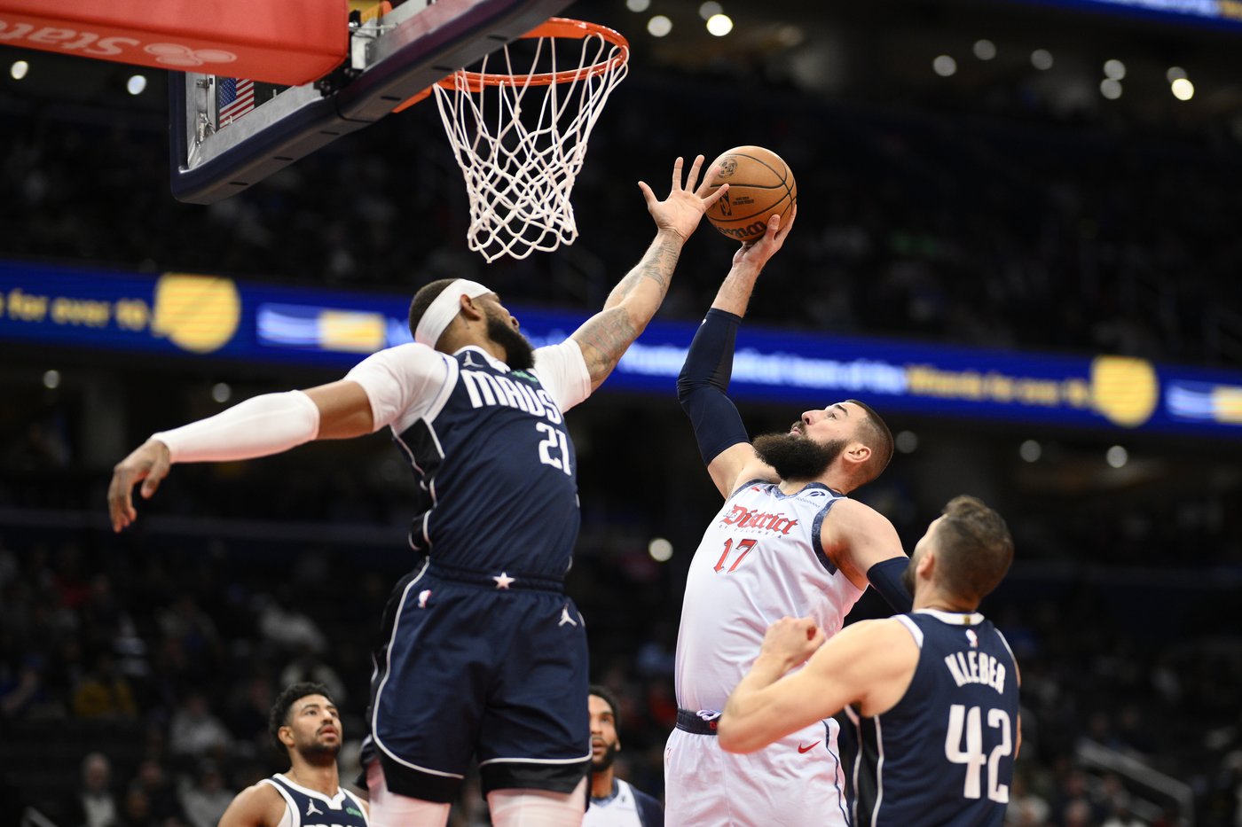 Doncic's triple-double helps Mavericks send Wizards to 16th straight loss in 137-101 rout | iNFOnews.ca
