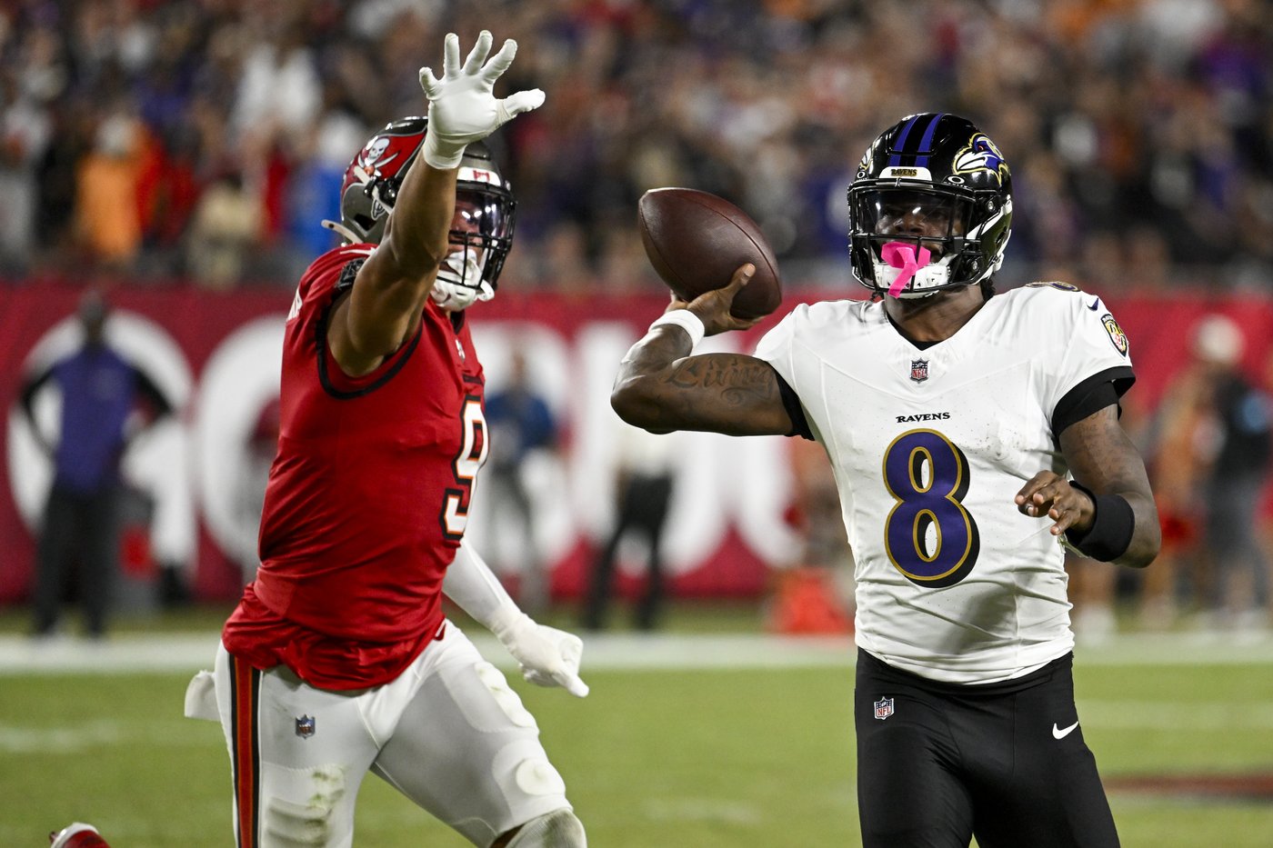 Lamar Jackson's 5-TD game fell just short of a perfect passer rating | iNFOnews.ca Lamar Jackson's 5-TD game fell just short of a perfect passer rating | iNFOnews.ca