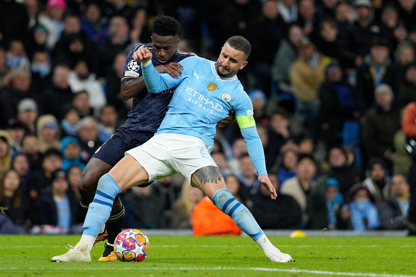 Guardiola says Walker 'one of the greatest fullbacks ever' ahead of return to Man City | iNFOnews.ca